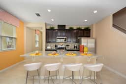 Modern Villa, Prime Location! 4Bds Townhouse 5126