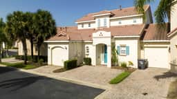 Luxurious 4BR w/ Private Pool in Tuscan Hills 313