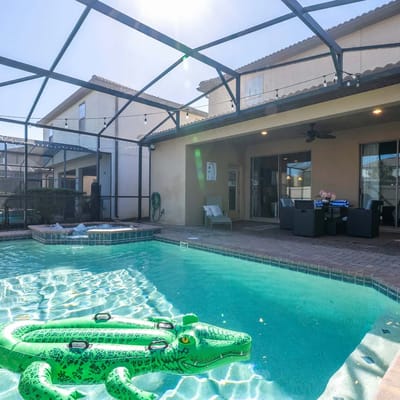 Gorgeous 5Bd w/ Pool & Spa @ Windsor Westside 8893
