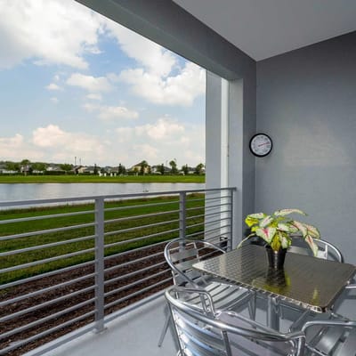 Stunning 2Bd Resort at Storey Lake 105 3171