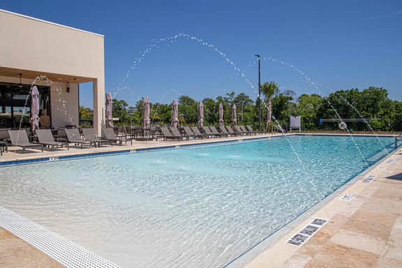 Accessible 4Bd Near Disney @ Magic Village 7581