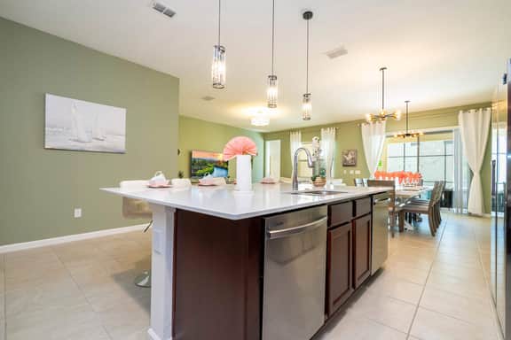 Family Friendly 12Bd w Jacuzzi Veranda Palms 4401