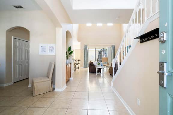 Family Villa w Pool,Spa,Game Room Near Disney 7420