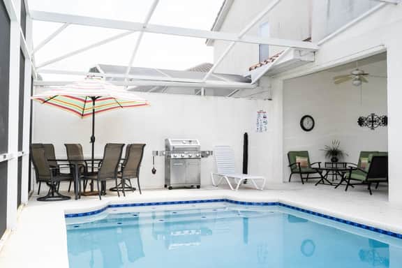 Luxurious 4BR w/ Private Pool in Tuscan Hills 313