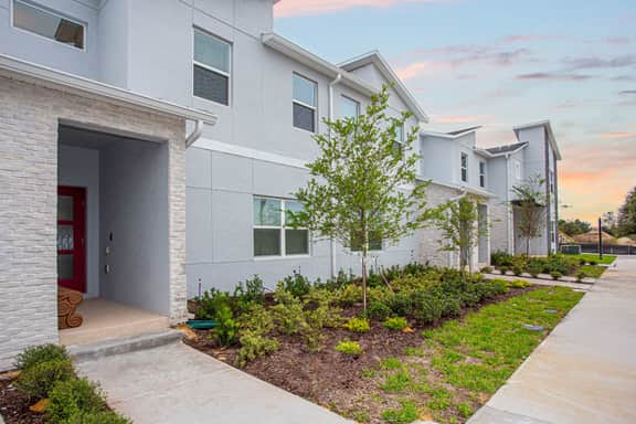 Marvelous 4 Bd w Pool & Waterpark Near Disney 218