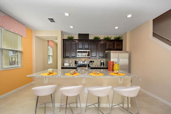 Modern Villa, Prime Location! 4Bds Townhouse 5126