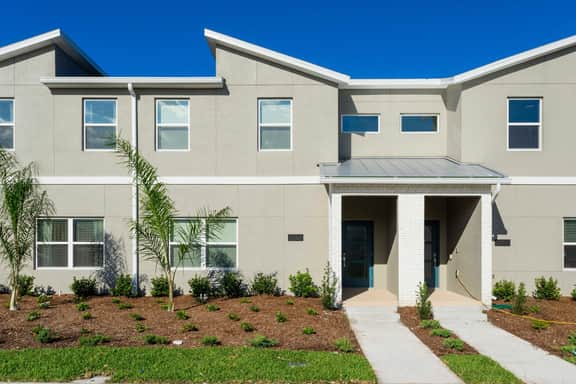 Stunning 4Bd w/ Private Pool Storey Lake 4245