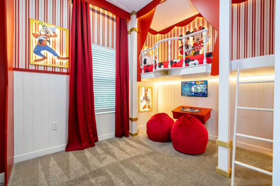 Vibrant 5BR w Pool & WaterPark @ Storey Lake 4811M