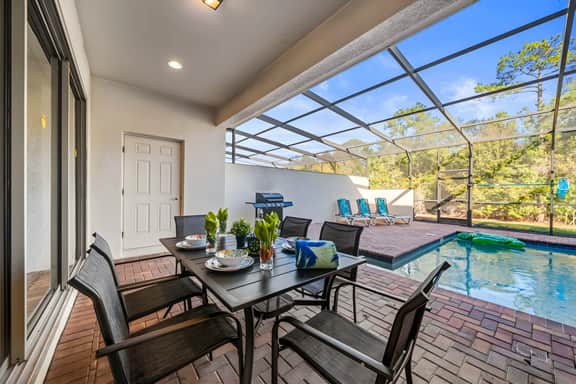 5BR Minions & Mickey Rooms w Pool Sun Shelf 8879