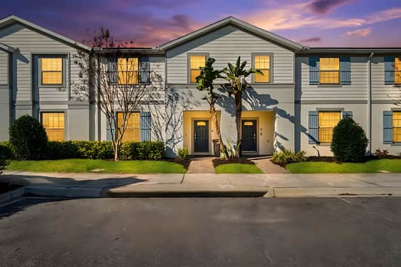 Modern 5BR Downstairs Room, Pool & Lazy River 2402