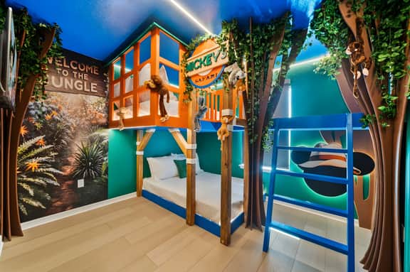 Designer 5BR GameLoft, Foam Pit & Lazy River 16164