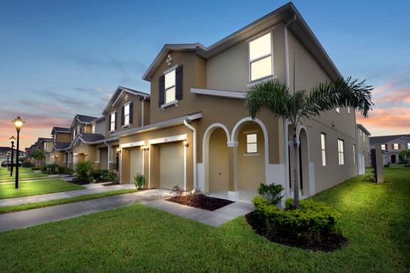Modern Villa, Prime Location! 4Bds Townhouse 5126
