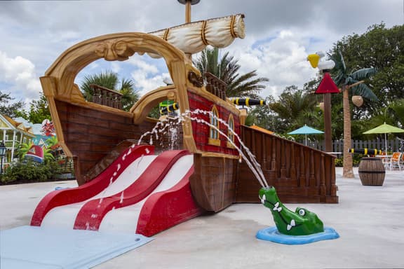 Private Pool Resort Close to Disney w Themed Rooms