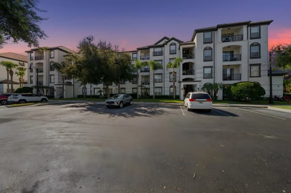 Deluxe 3Bd Condo Near OCCC @ Vista Cay Resort 404