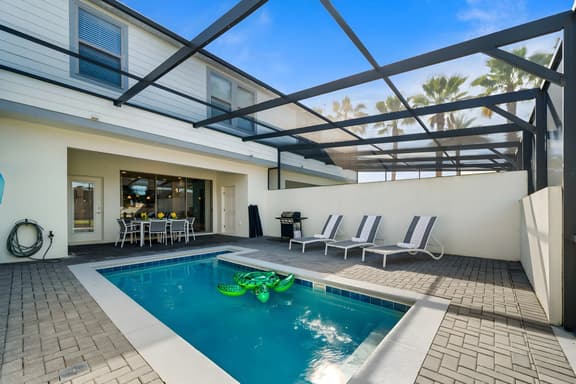 Modern 5BR Downstairs Room, Pool & Lazy River 2402