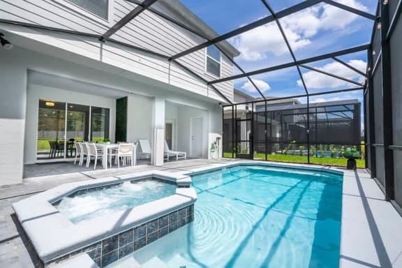 Gorgeous 6Bd w/ Game Room @ Windsor Island 4450