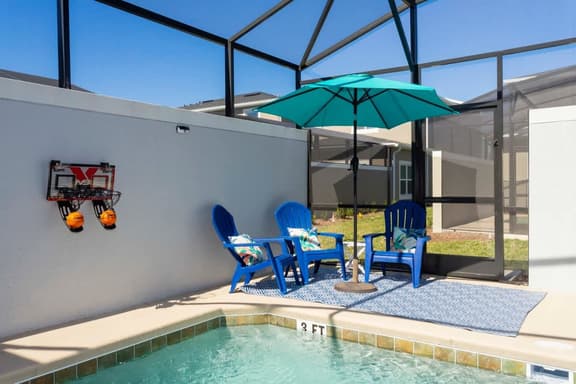 Wonderful 5 Bd Private Pool at Storey Lake Resort