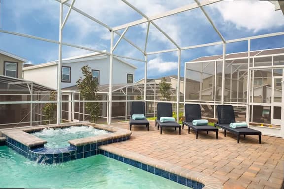 Spacious 7Bd w Pool Spa and Game Room Near Disney