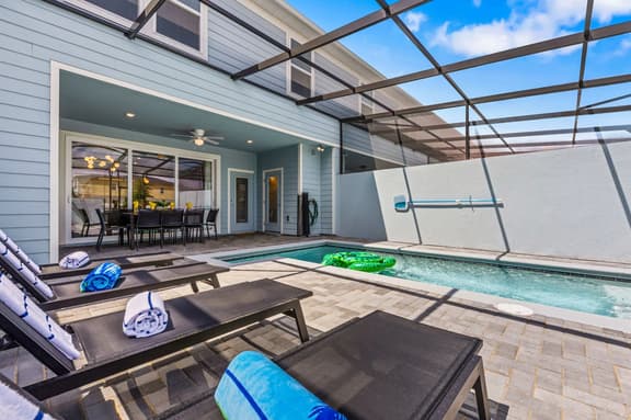 5BR w Pool, Game Loft, Slide & Themed Rooms 16172